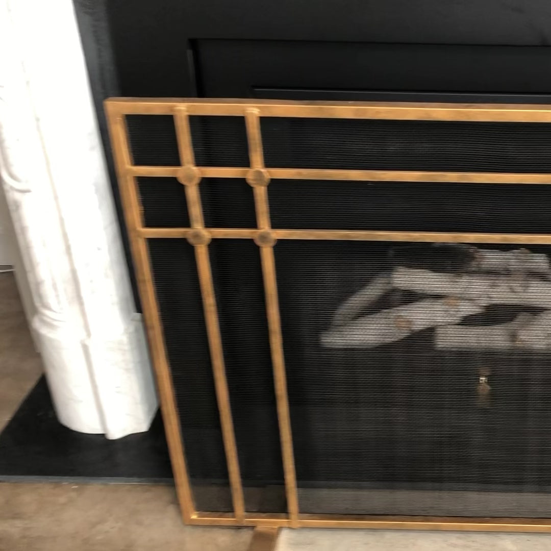 Load video: Henry Fireplace Screen